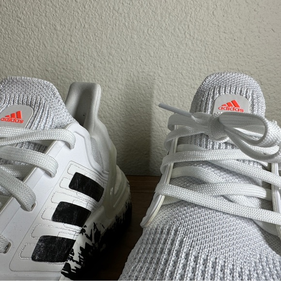 Wmns Ultraboost 20 ‘Paint Splatter - White / Black’. Rare colorway. - Picture 5 of 5